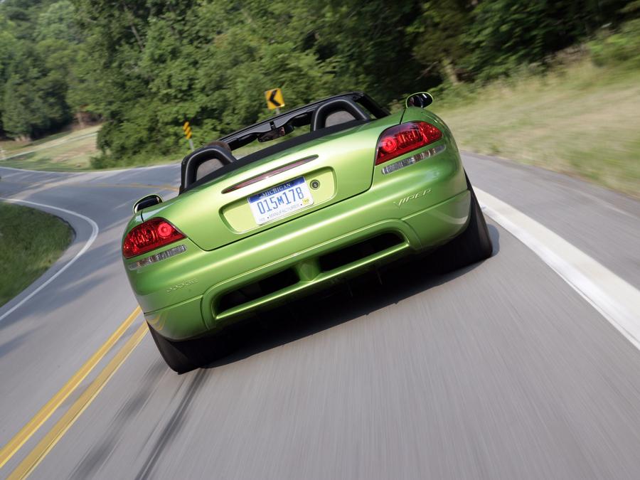  Dodge Viper SRT10 Roadster 2007 года  (фото 32 из 57)